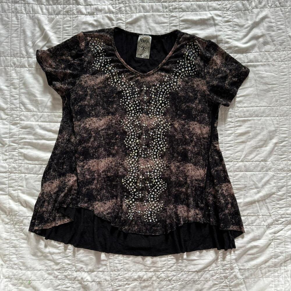 vocal rhinestone bedazzeled flowy top sz M acid washed relaxed grunge‎ mcbling